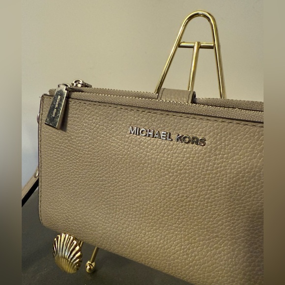 Michael Kors Gray Clutch Wristlet - Picture 7 of 10